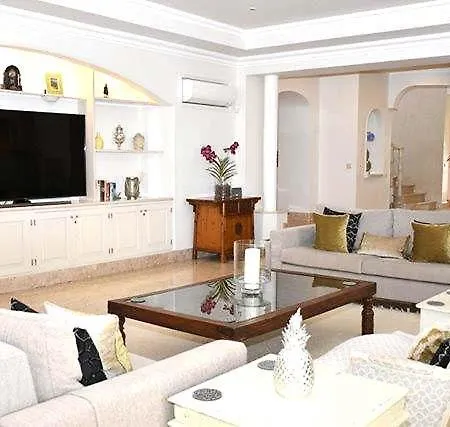Sleeps 8 Pool Air Con Wifi * Quinta do Lago